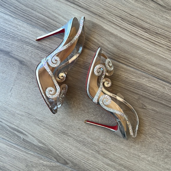 Louboutin sparkle heels - Picture 3 of 6